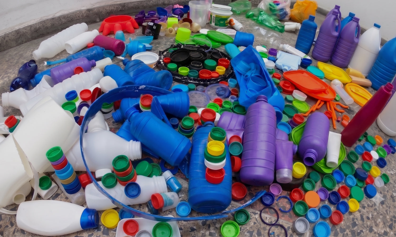 botellas y chapas plásticas del tipo hdpe